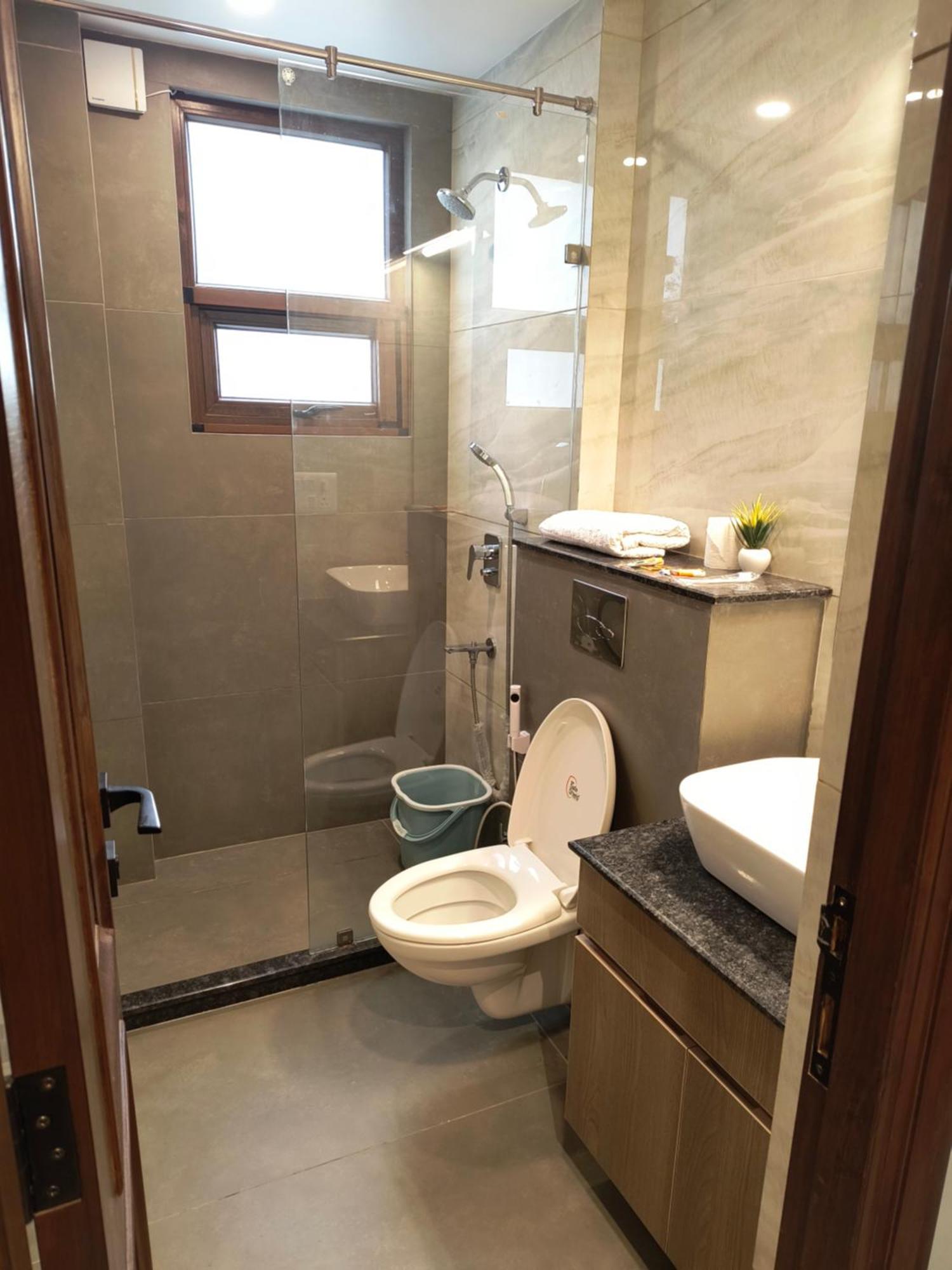 South Ex Residency - South Ex Near Aiims Delhi - Couple Friendly Hotel New Delhi